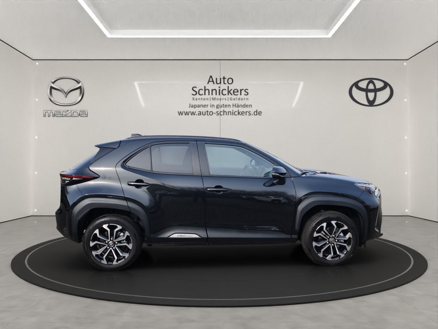 Toyota Yaris Cross Teamplayer+WINTER-P+GJ-RÄDER !!