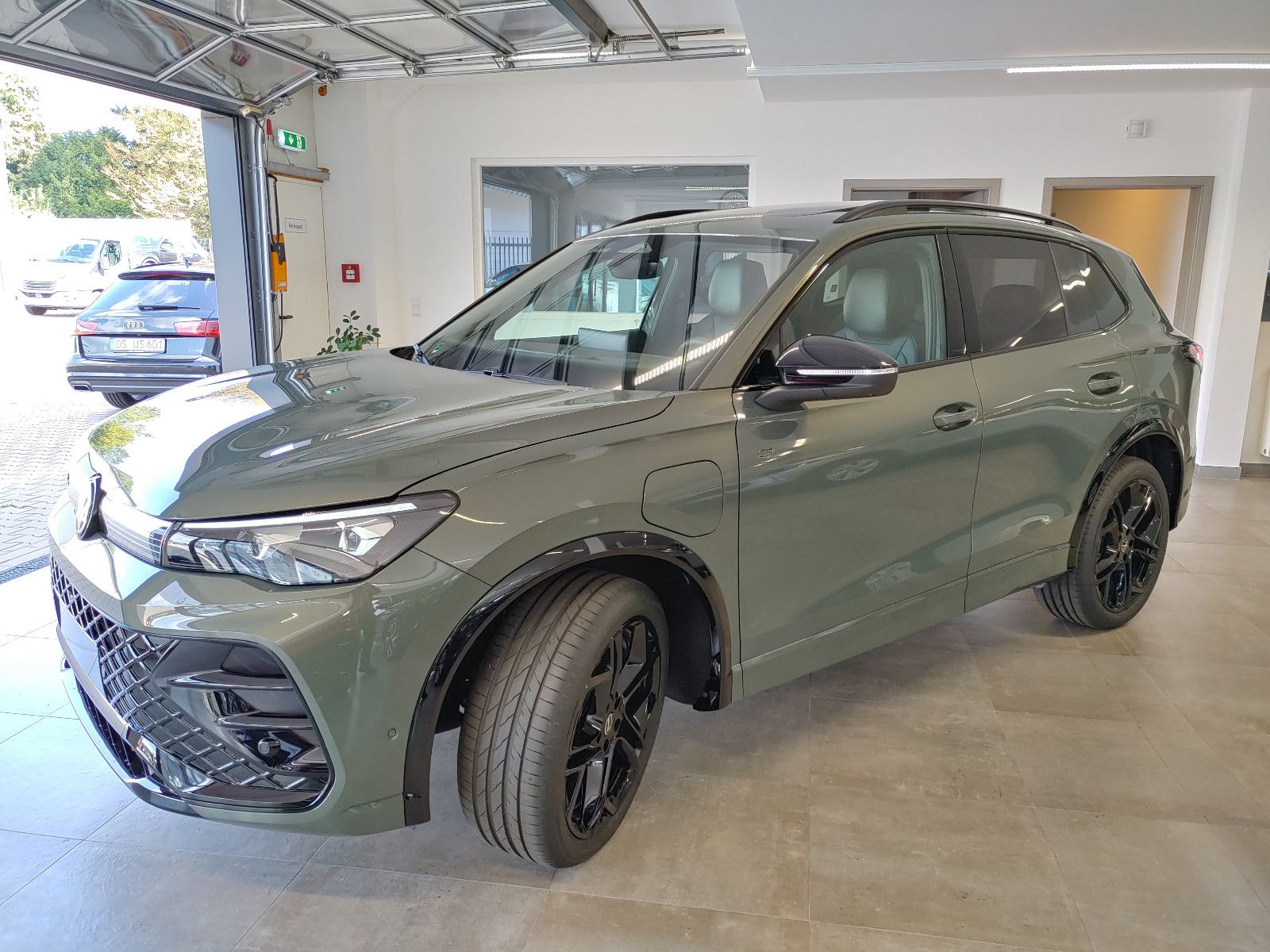 Volkswagen Tiguan eHybrid 200 R-Line Leder/Pano/360°/Sound