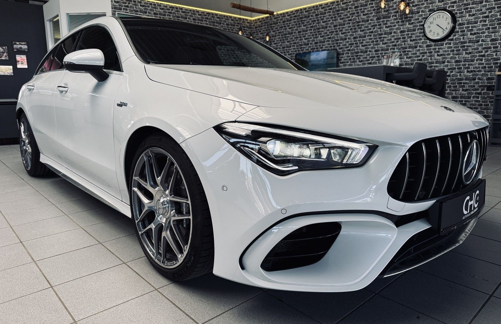 Mercedes-Benz CLA 45 AMG - Samsaru's Car Outlet