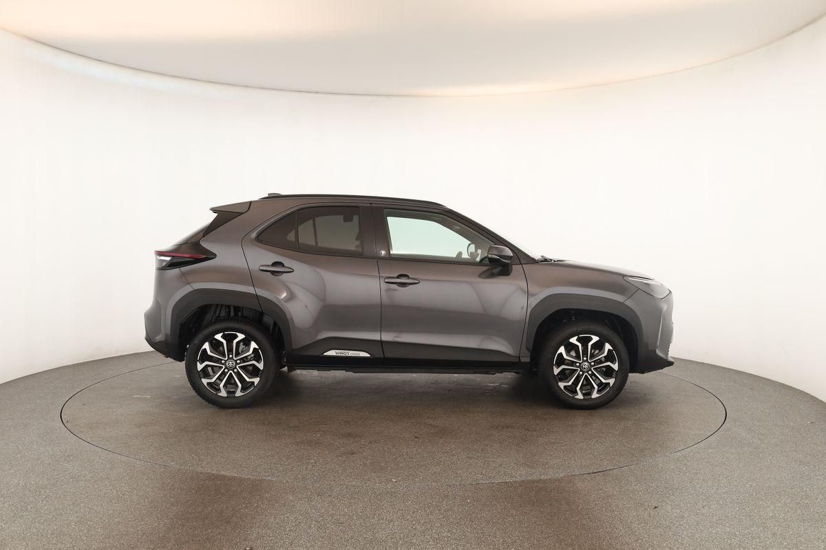 Toyota Yaris Cross CVT Team D LED Navi SHZ iACC Kam 17"