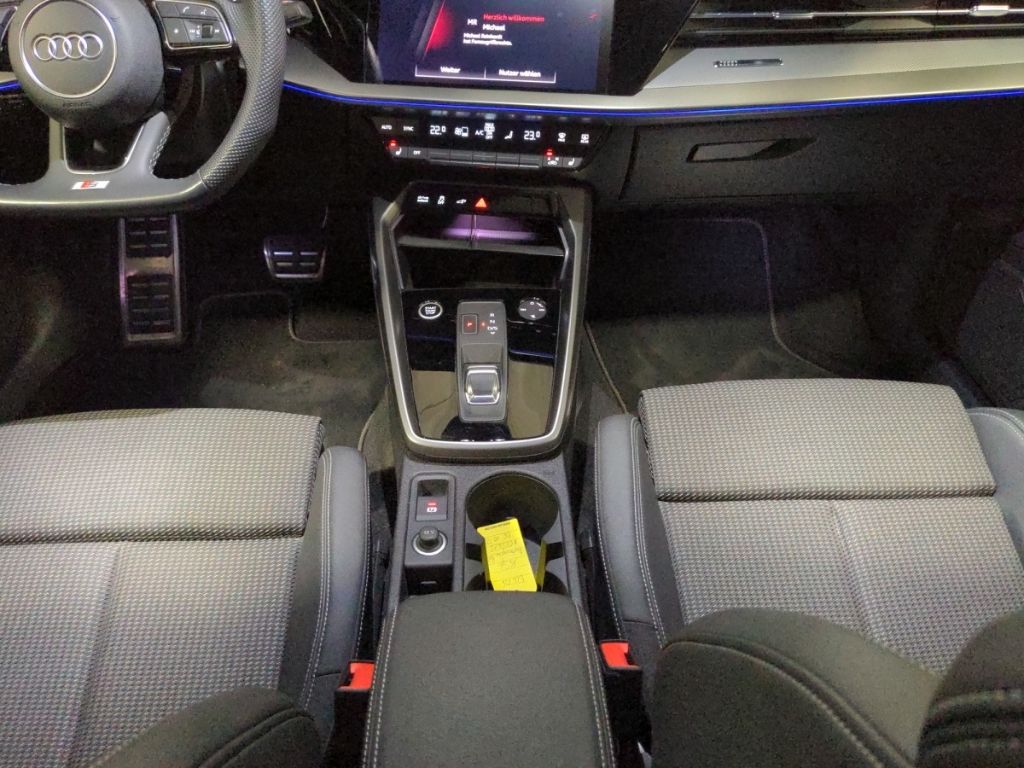 Audi A3 Sportback 40TFSIe S tronic S line Matrix Navi