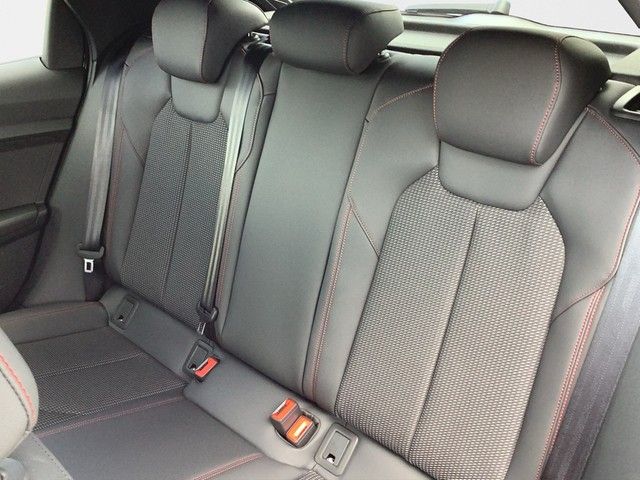 Audi A1 Sportback 35TFSI S-line LED Scheinwerfer, Nav