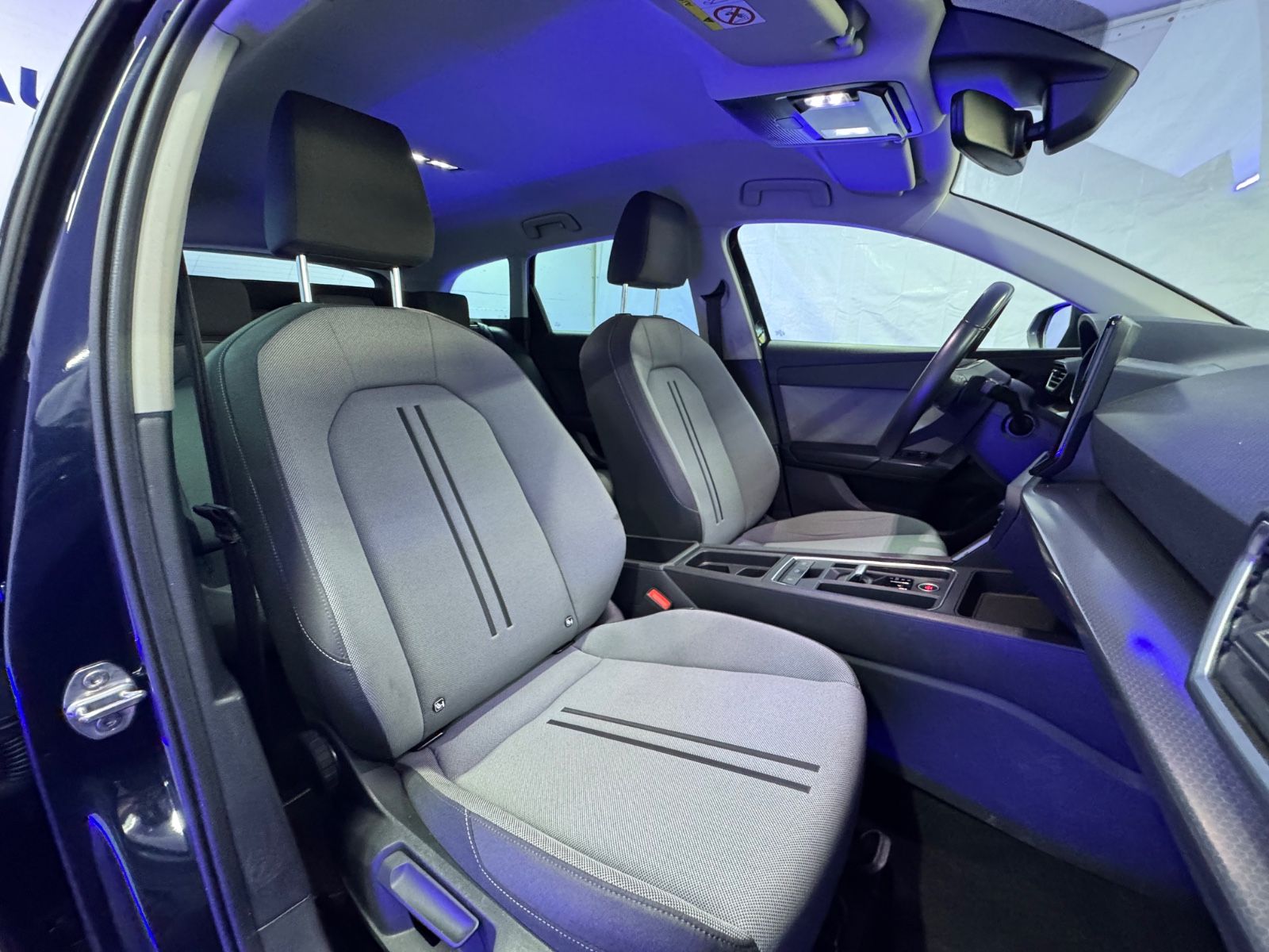 Seat Leon Sportstourer Style Aut - Samsaru's Car Outlet