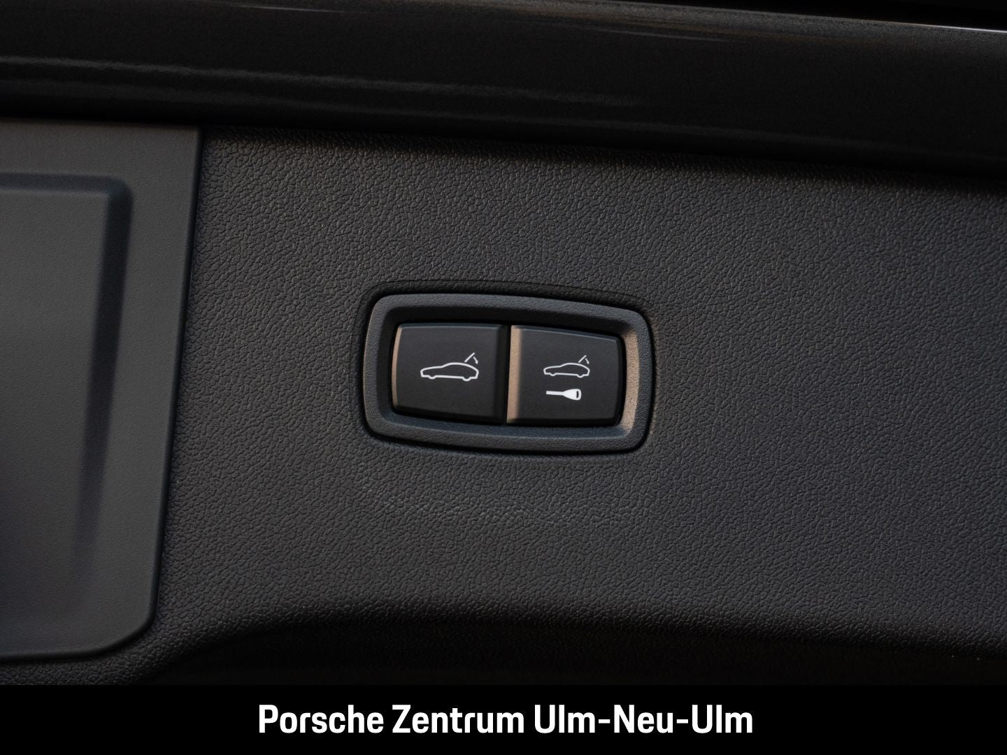 Porsche Cayenne E-Hybrid BOSE LED-Matrix Panoramadach