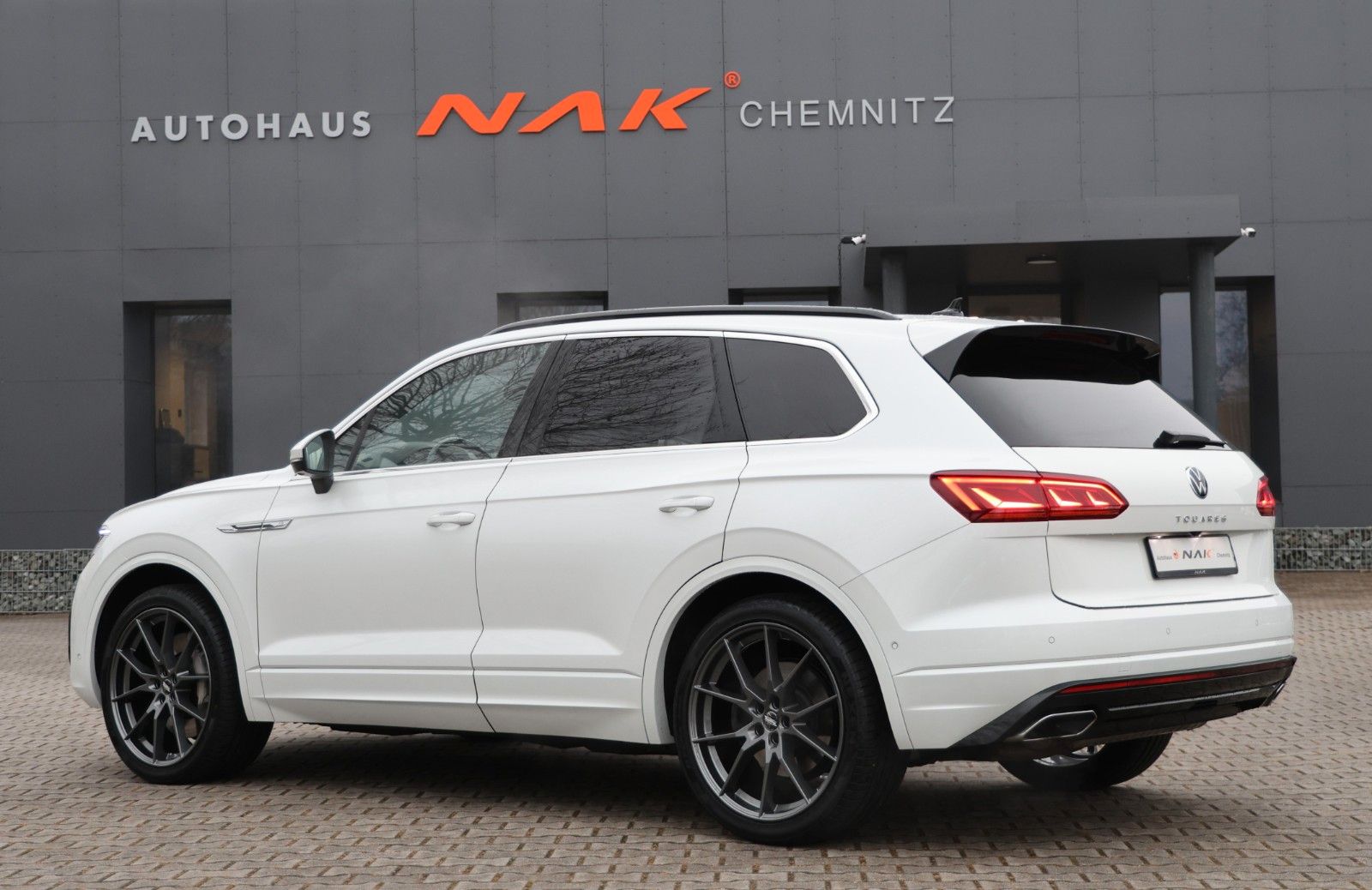Volkswagen Touareg R-Line V8 TDI 4Mo. AHK Pano 360° Massage