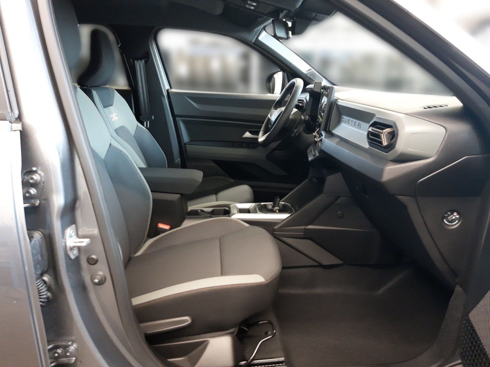Dacia Duster Extreme Hybrid 140 - Samsaru's Car Outlet