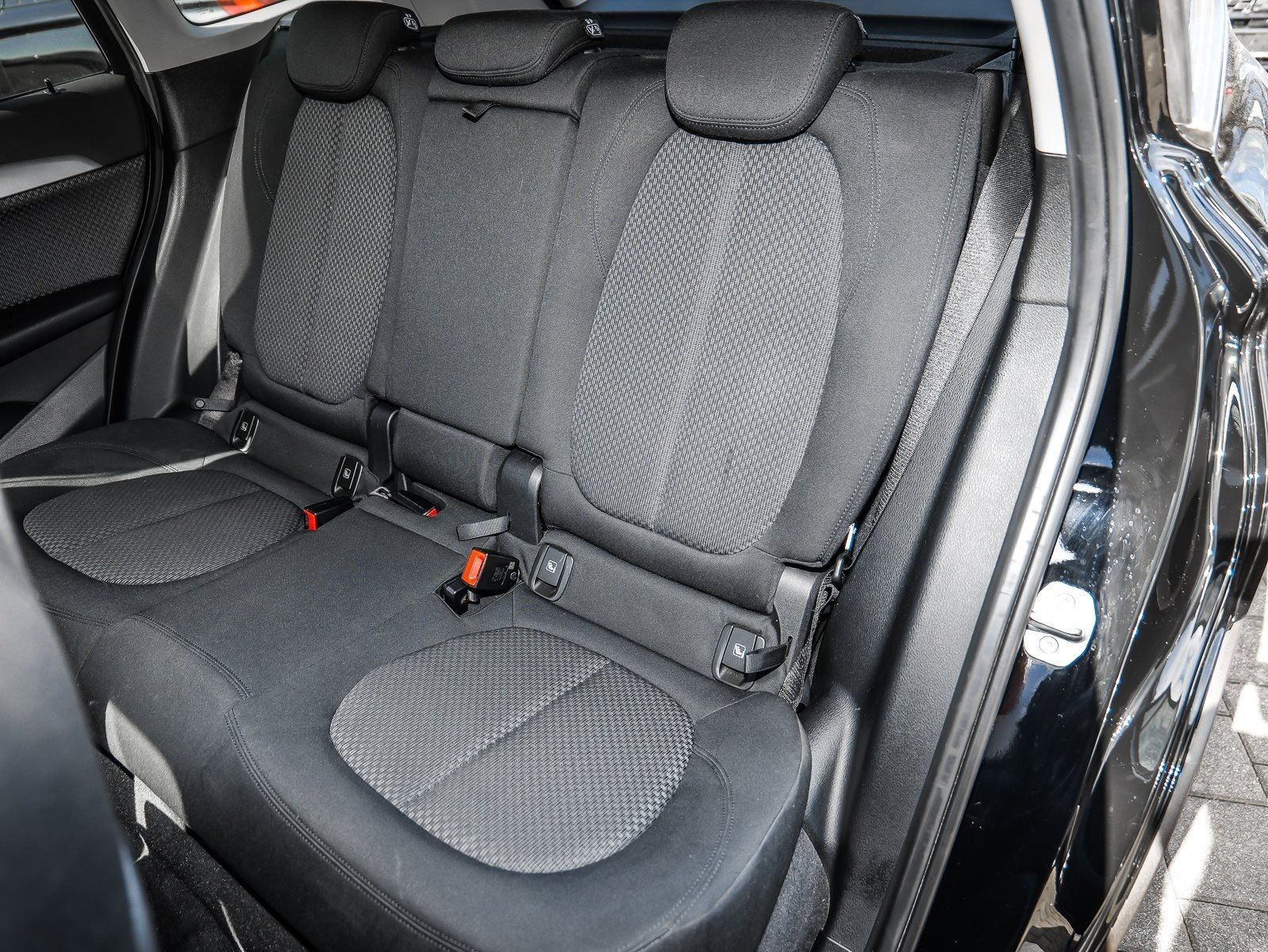 BMW X1 xDrive25e - Samsaru's Car Outlet