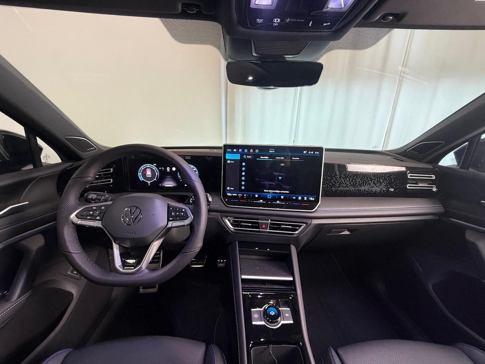 Volkswagen Tiguan 2.0 TDI 4M R-Line PANO LEDER HEAD UP 360°