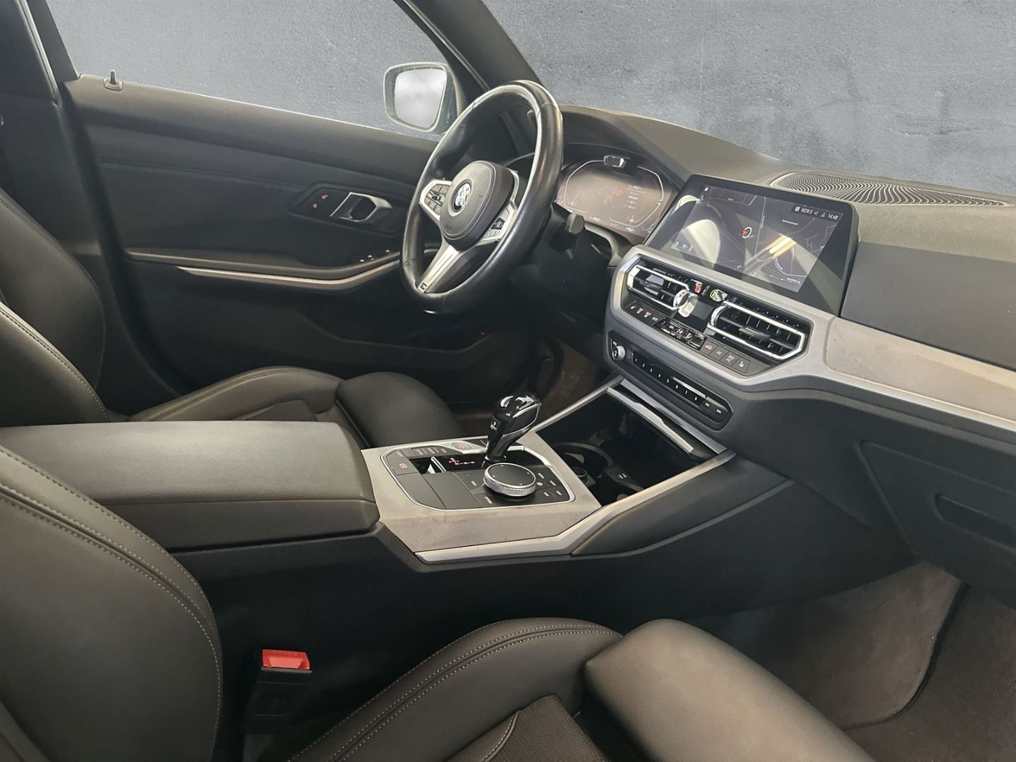 BMW 320 d - Samsaru's Car Outlet
