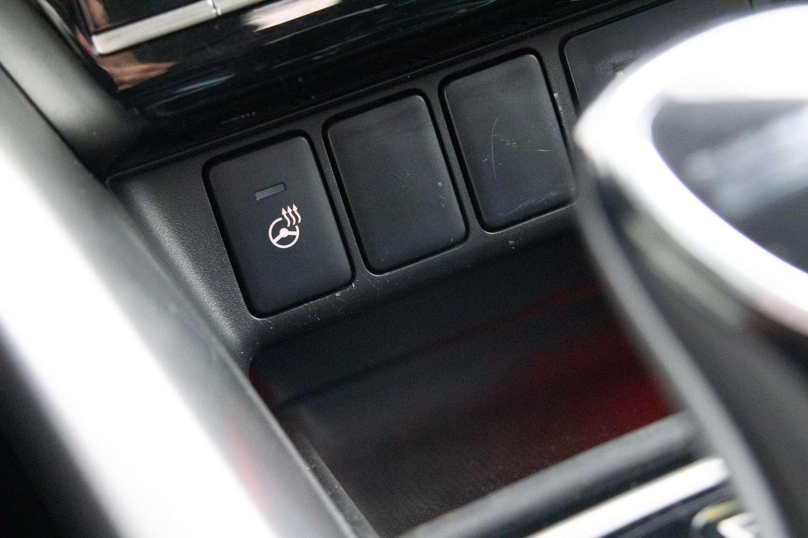 Mitsubishi Eclipse Cross Plus Select  2,4l PHEV 4WD Navi*SH