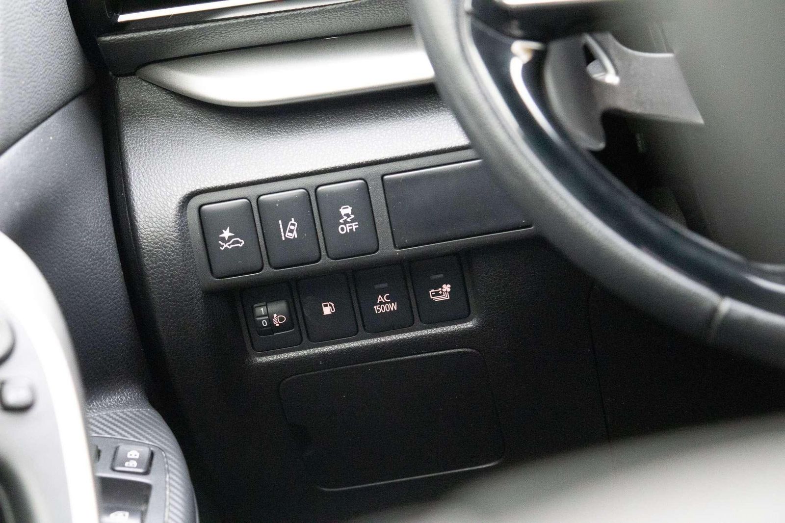 Mitsubishi Eclipse Cross Plus Select  2,4l PHEV 4WD Navi*SH