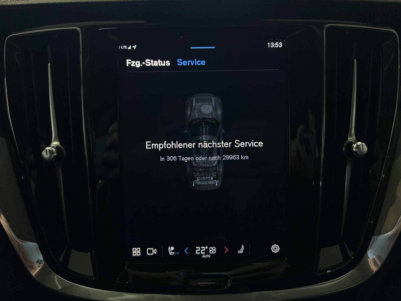 Volvo S60 T8 Ultimate Dark Recharge AWD Massage B&W
