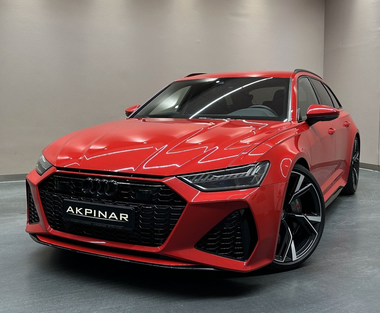 Audi RS6 Avant 4.0 TFSI quattro *1. HAND*B&O*KERAMIK*