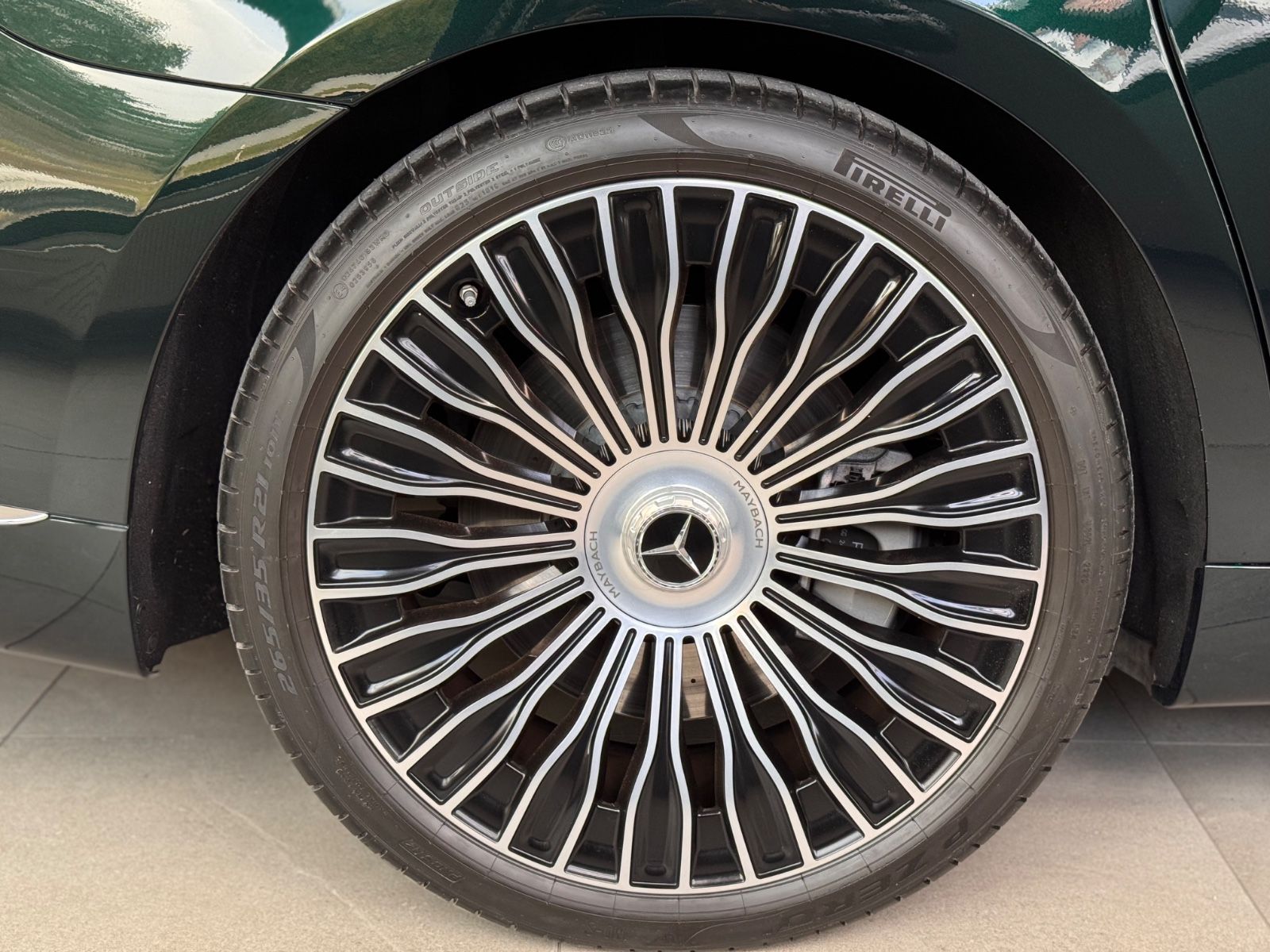 Mercedes-Benz S 680 Maybach - Samsaru's Car Outlet