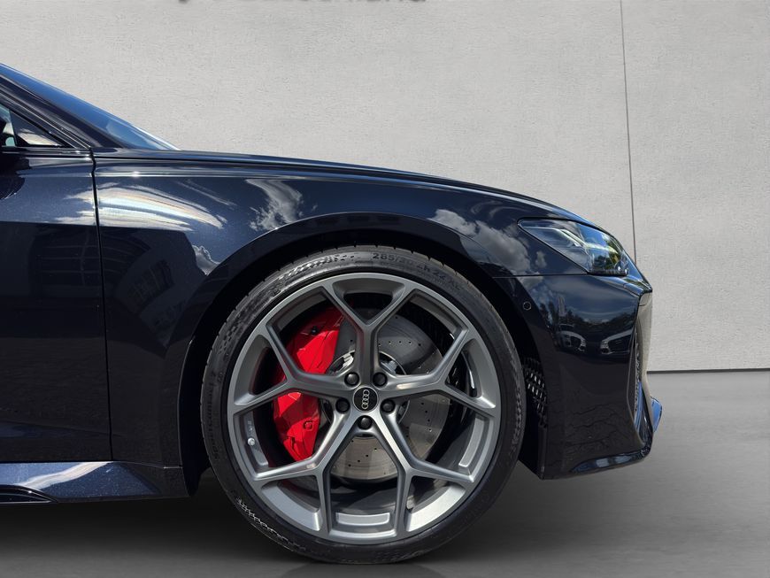 Audi RS6 Avant 4,0 l TFSI Performace quattro Pano AHK