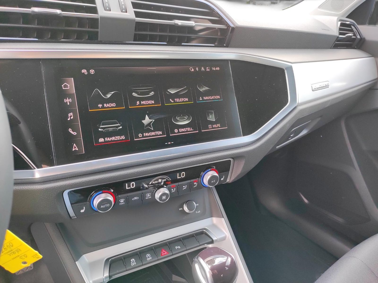Audi Q3 35 TDI qu. S tronic - Samsaru's Car Outlet