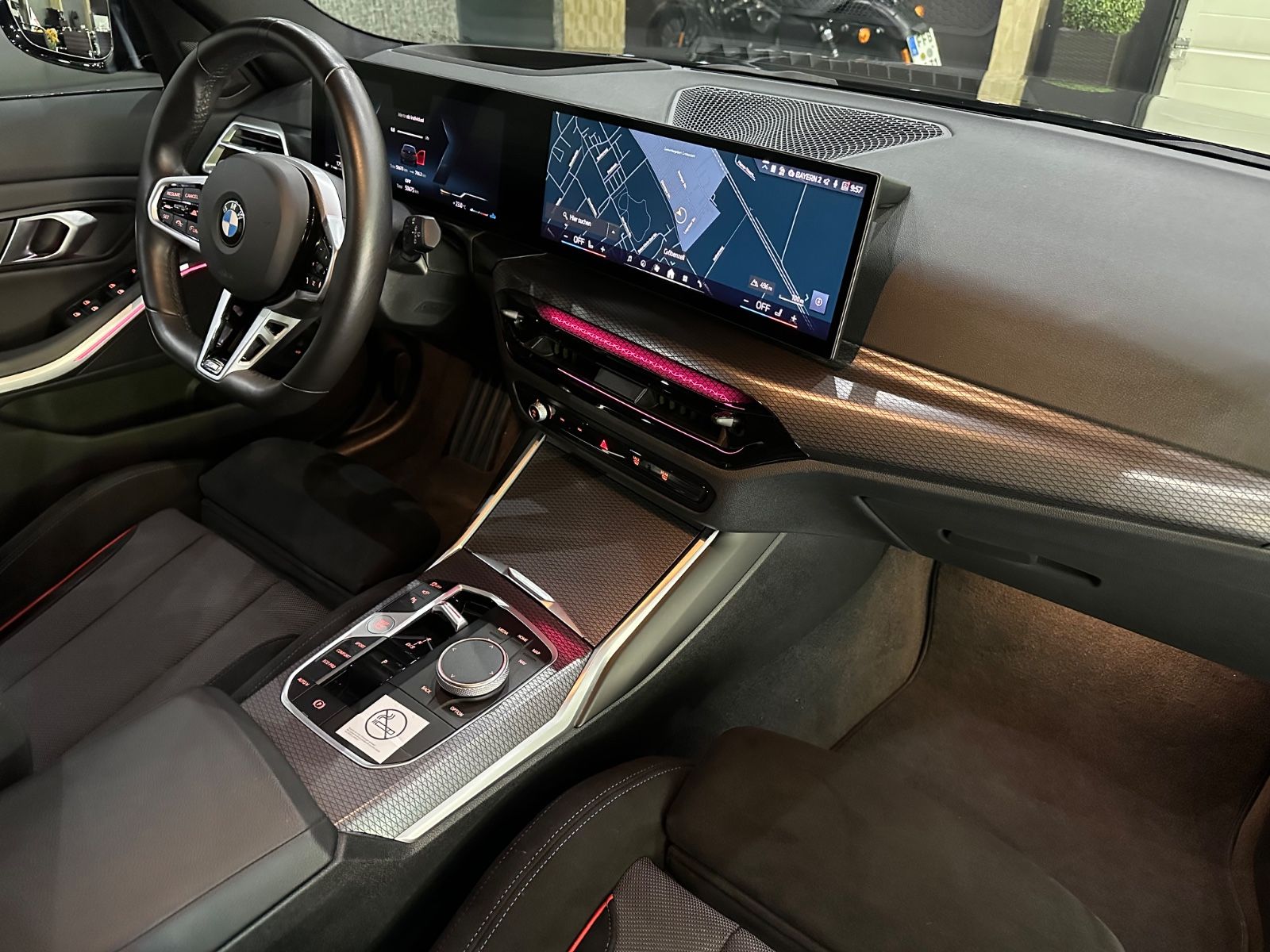 BMW 320 d M Sport /ACC /360°KAMERA / HEAD-UP /1.HAND