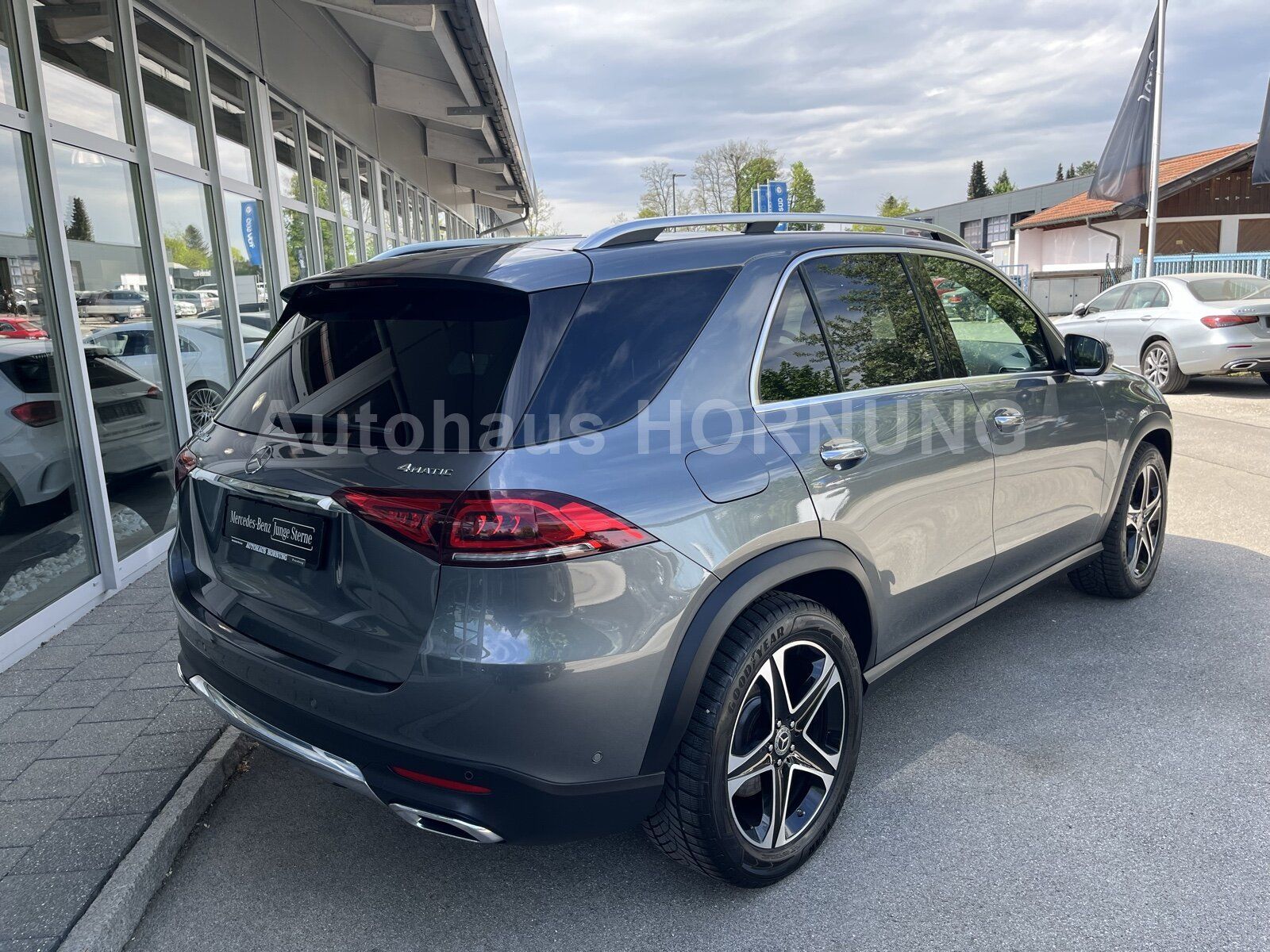 Mercedes-Benz GLE 400 d 4M/ExclusivP/Sound/Memoy/Pano/Massage.