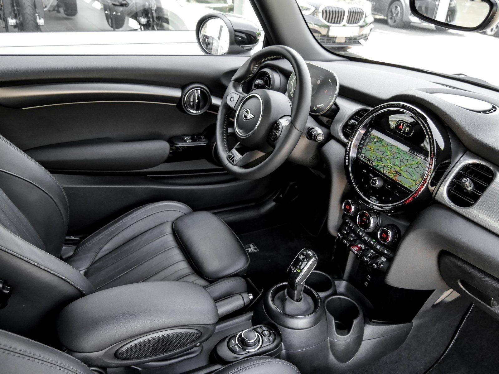 MINI Cooper S YOUNIQUE - Samsaru's Car Outlet