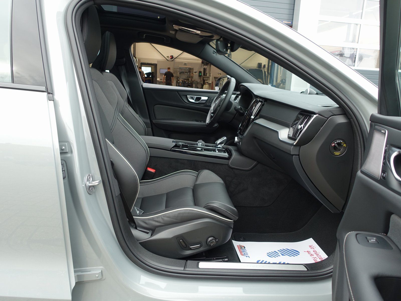 Volvo S60 Recharge Ultimate T8 AWD/HeadUP/B&W/Kamera