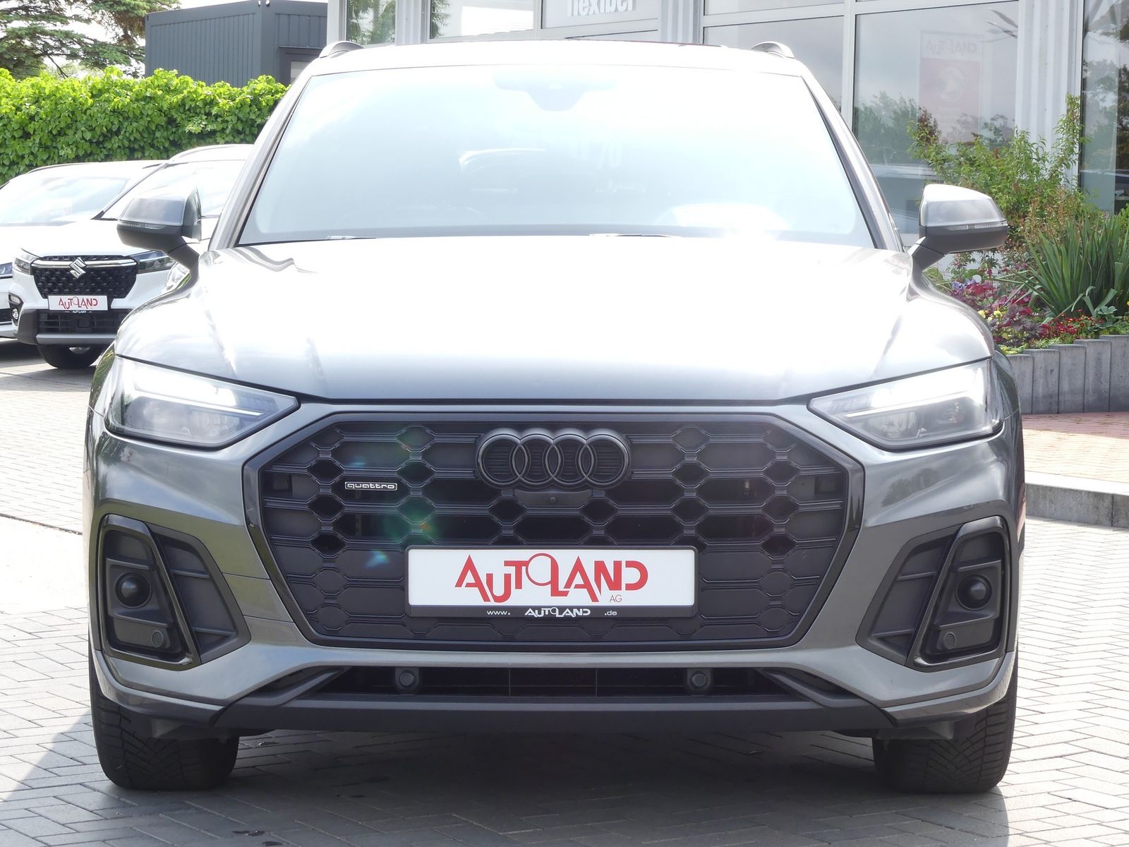 Audi Q5 40 TDI S-Line s-tronic - Samsaru's Car Outlet