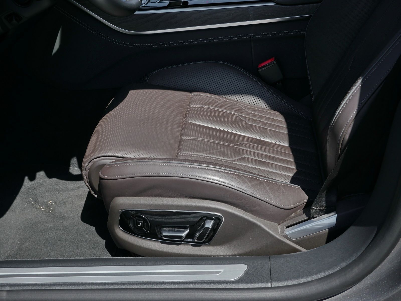 Audi A8 50 TDI quattro - Samsaru's Car Outlet