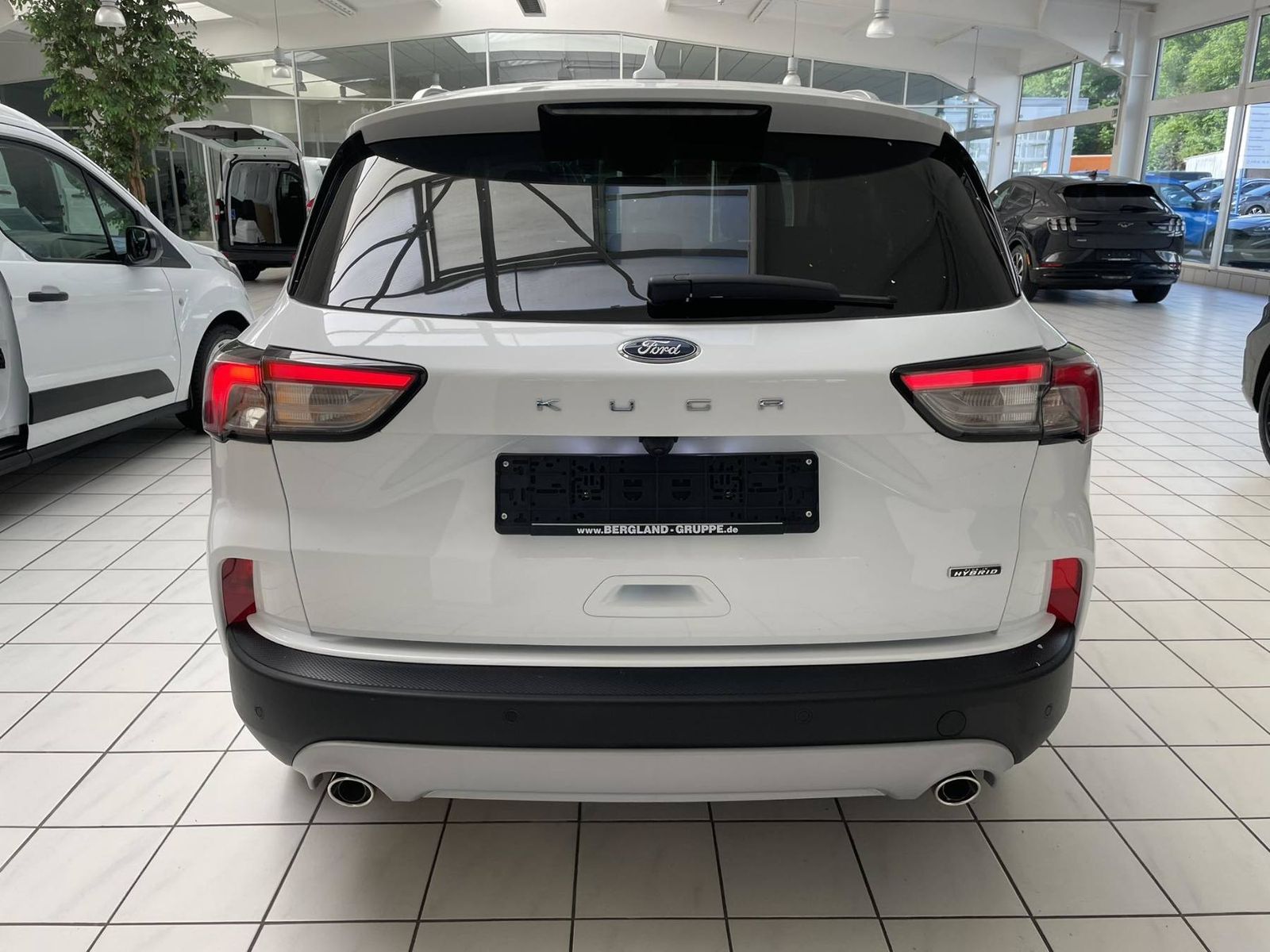 Ford Kuga Titanium X PHEV - Samsaru's Car Outlet