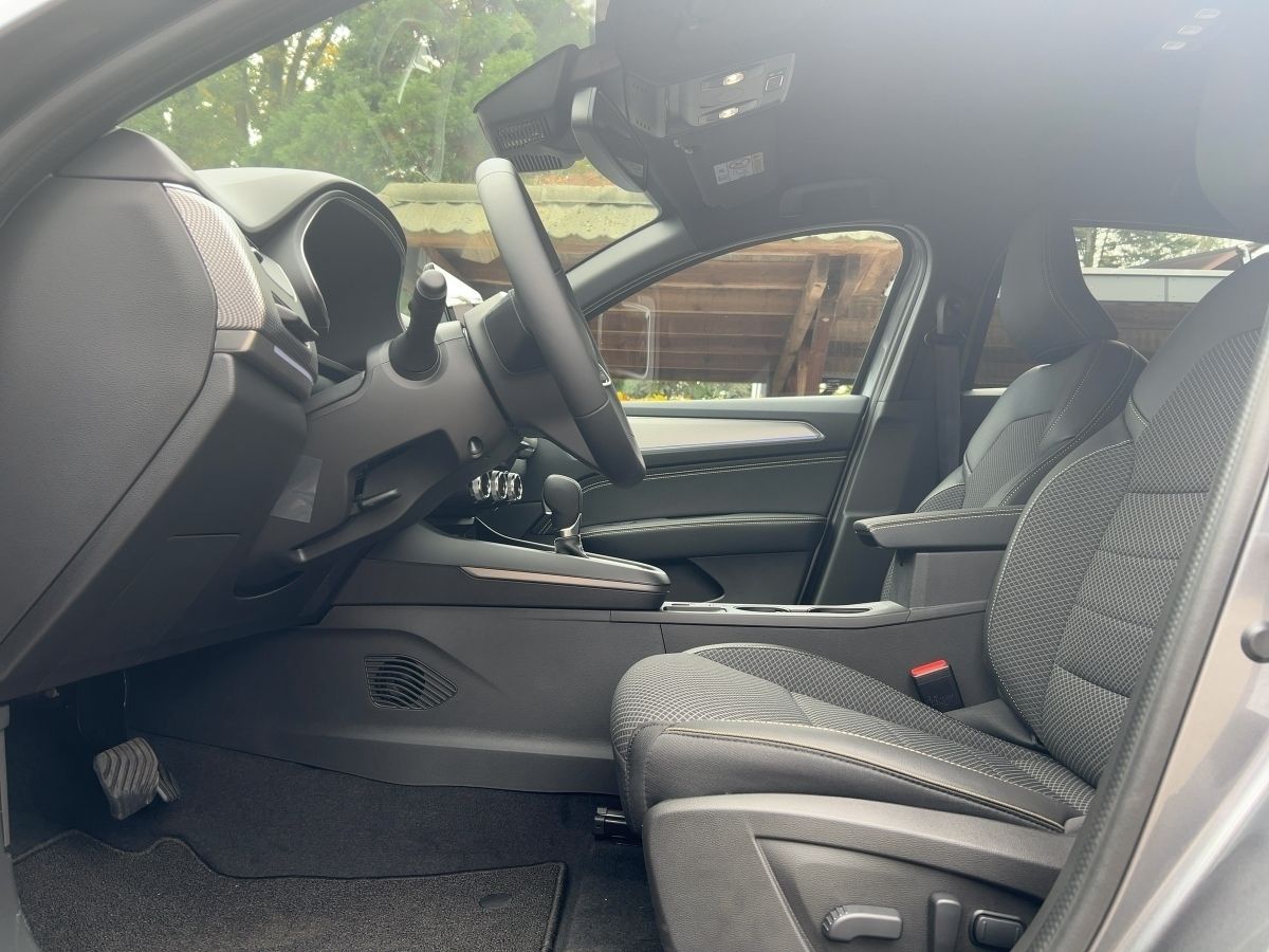 Renault Arkana TECHNO Full Hybrid 145 - Samsaru's Car Outlet