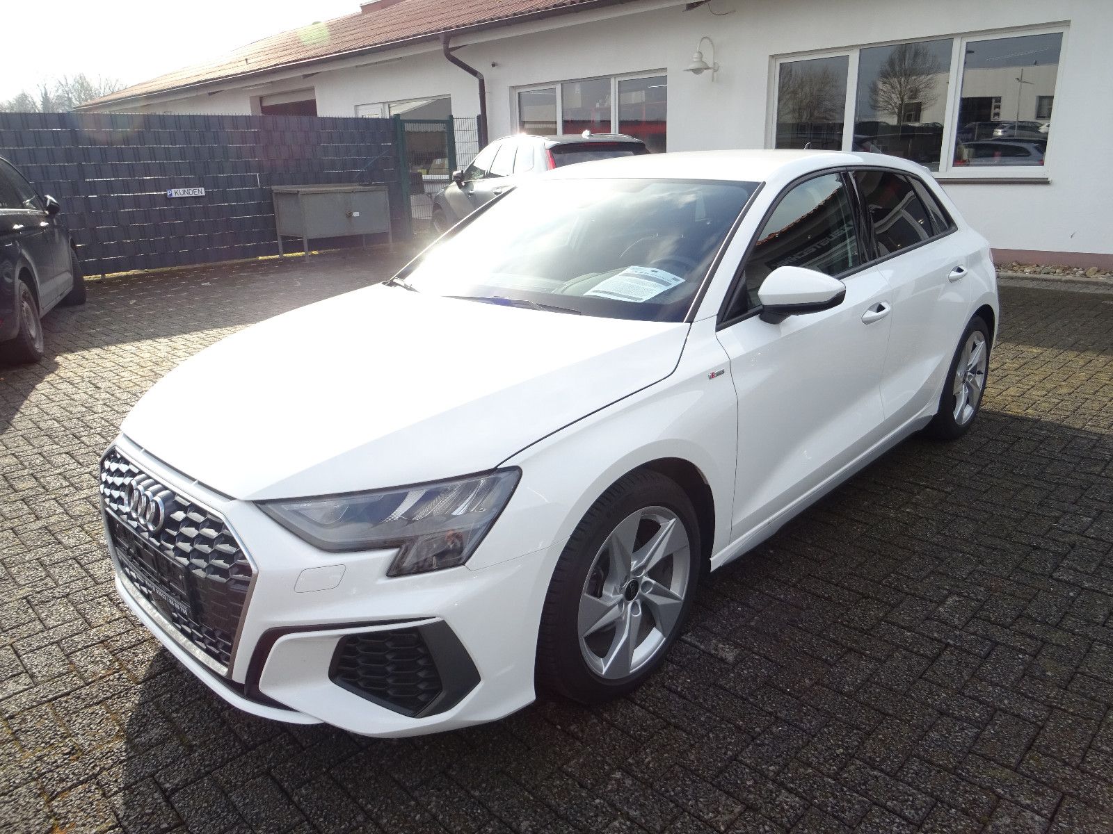 Audi A3 Sportback 30 TFSI S line Navi LED SHZ Virtual
