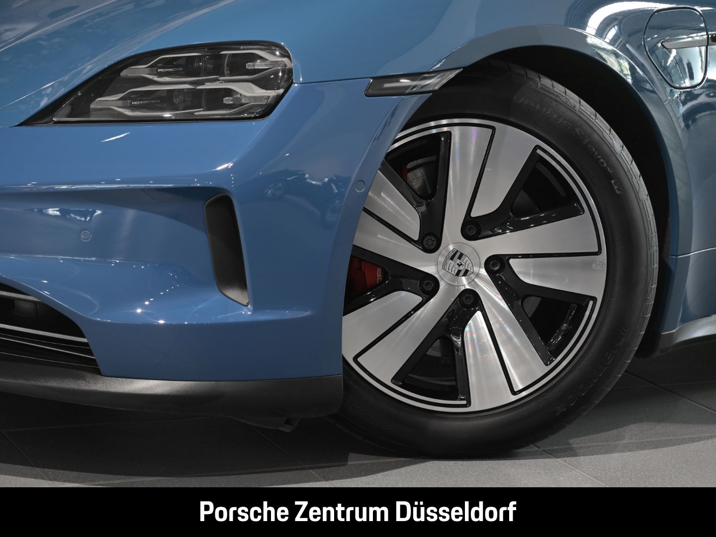Porsche Taycan 4S Sport Turismo Neptunblau BOSE Panorama
