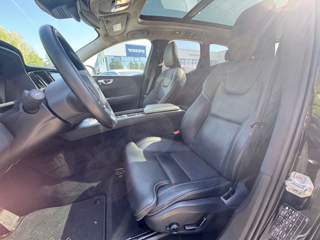 Volvo XC60 Inscription Recharge Plug-In Hybrid AWD T6