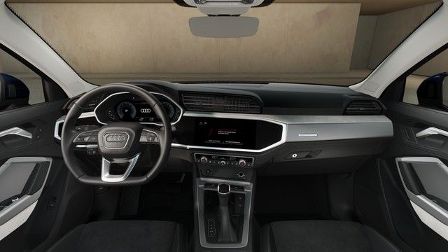 Audi Q3 40 TFSI quattro Advanced - Samsaru's Car Outlet