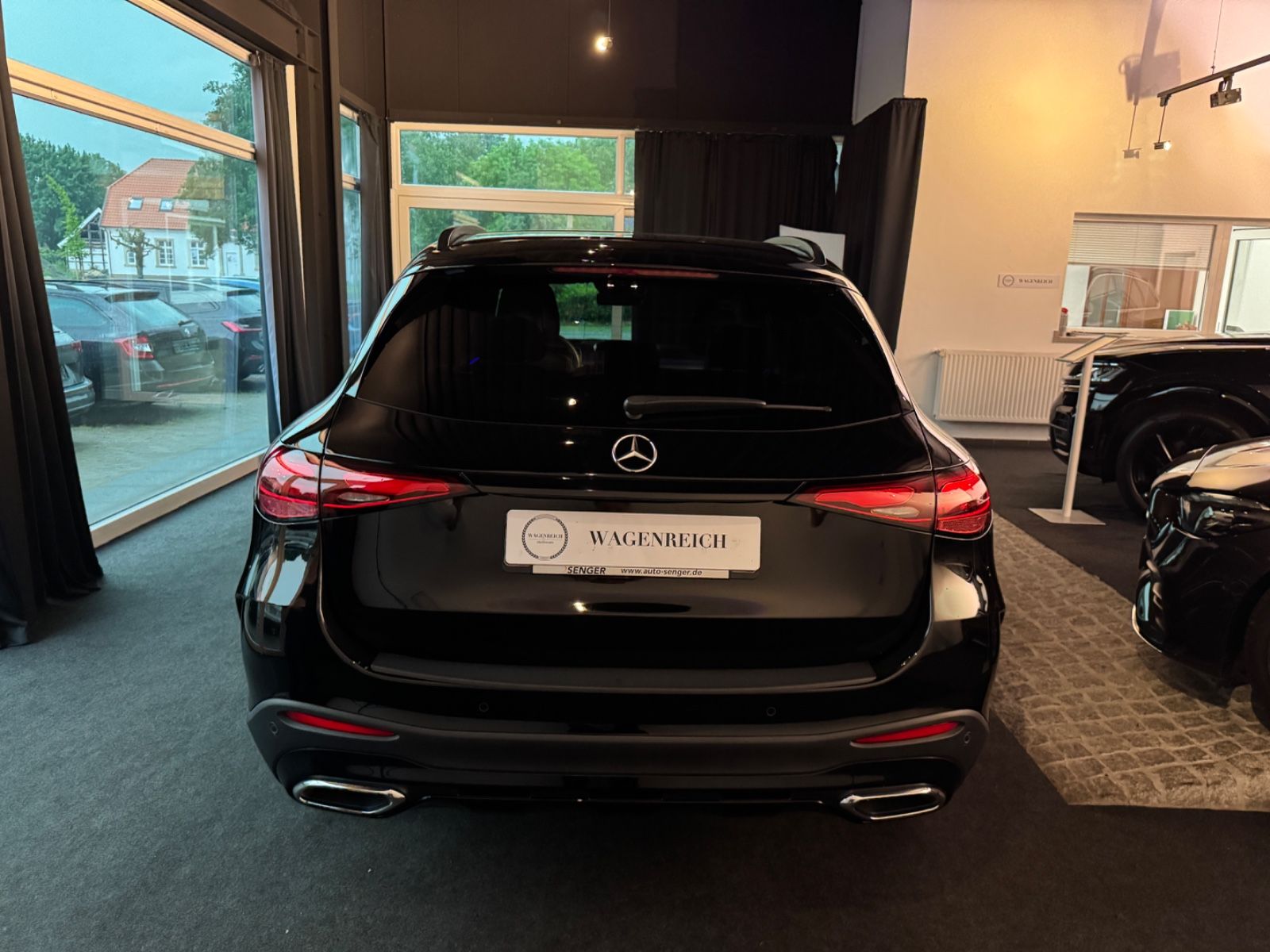 Mercedes-Benz GLC 400/ 4Matic / AMG / BURMESTER/ PANO e 4Matic