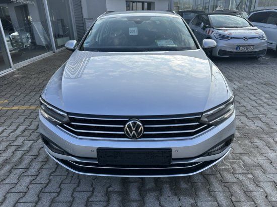 Volkswagen Passat Variant 2.0 TDI DSG Comfort - Samsaru's Car Outlet