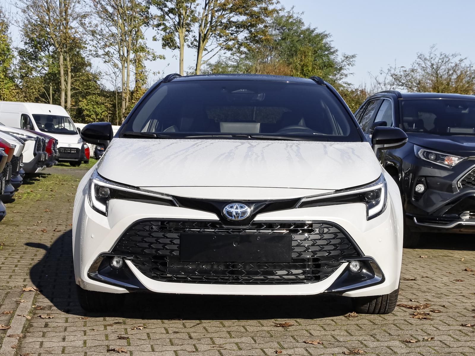 Toyota Corolla TS 1.8 Hybrid Black&White NAVI SHZ PDC B