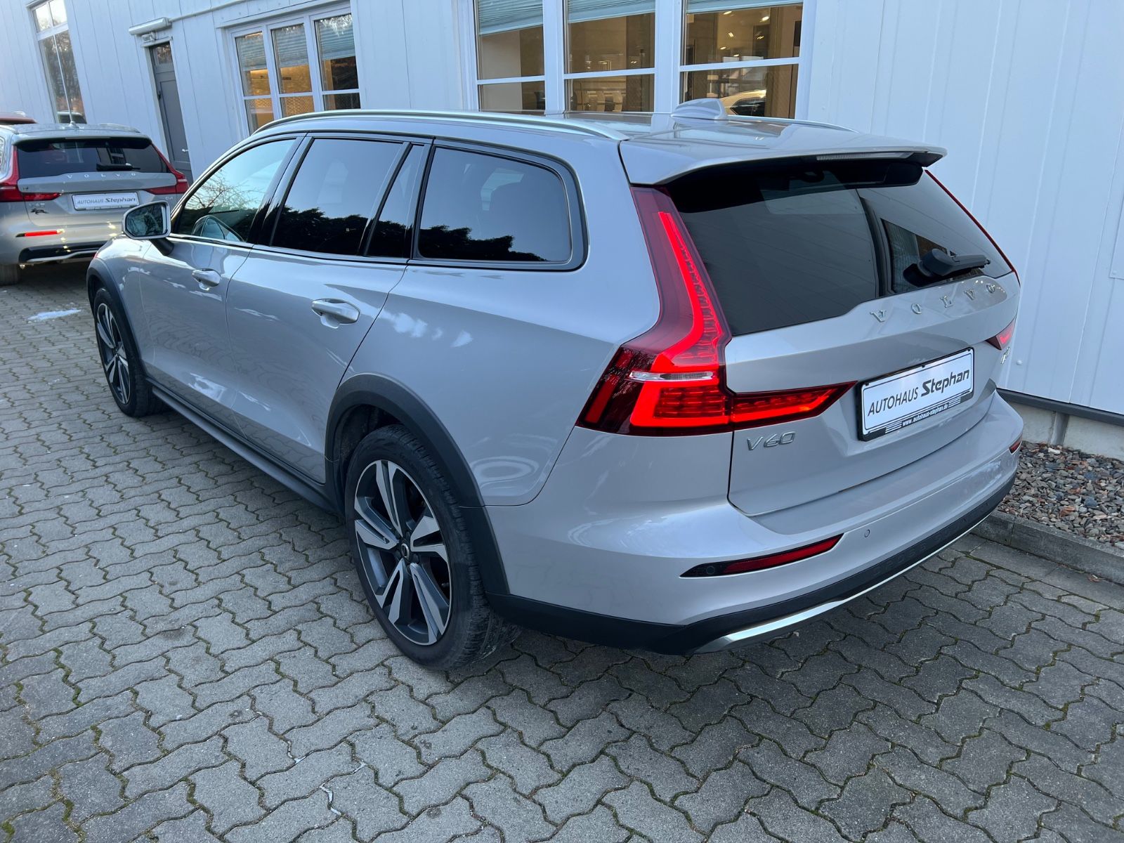 Volvo V60 Cross Country B4 D AWD Autom. Plus GARANTIE
