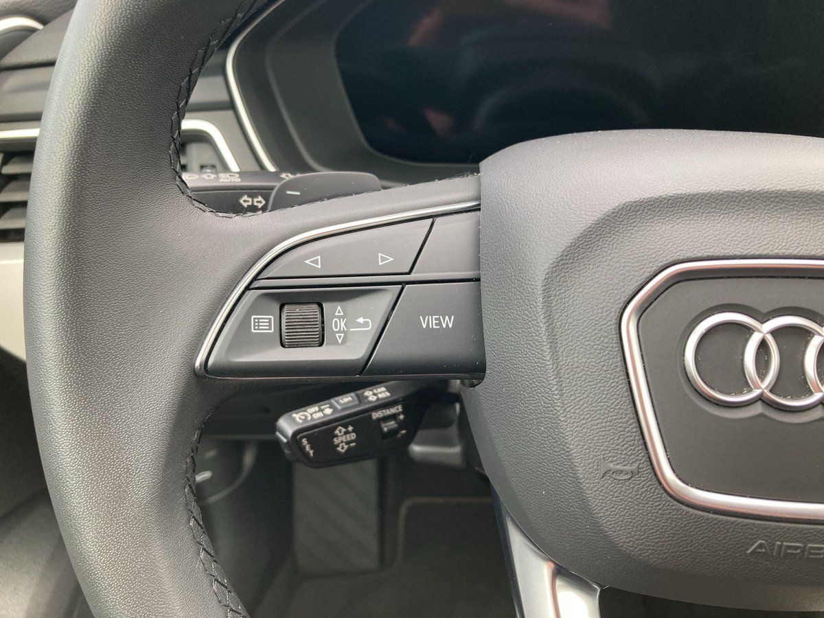 Audi A4 Avant 35 TFSI S line - Samsaru's Car Outlet