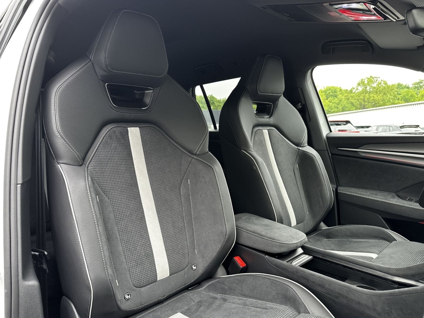 Skoda Kodiaq II 1.5 TSI iV DSG Sportline DCC  AHK Matr