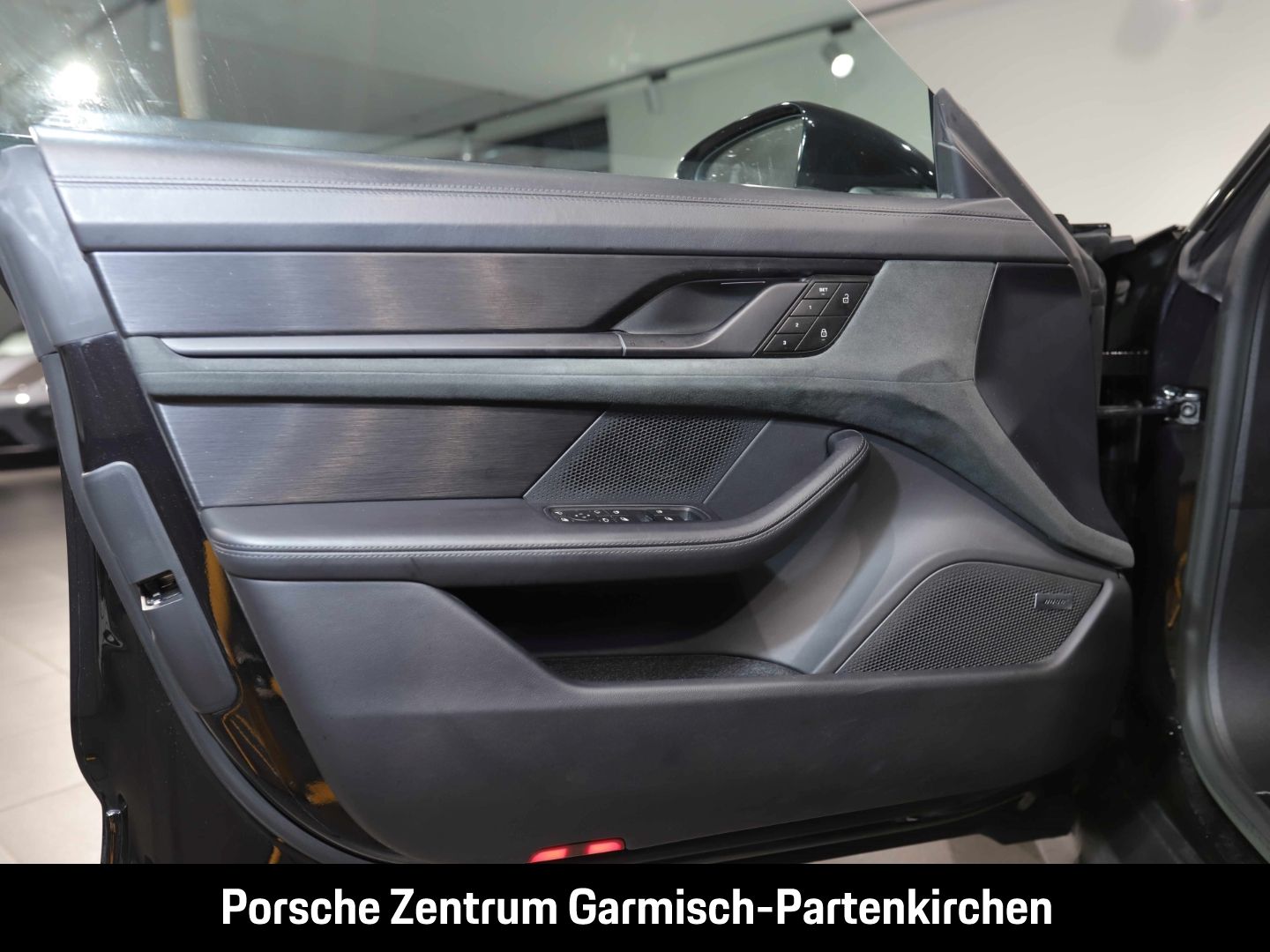 Porsche Taycan GTS Sport Turismo 360 Kamera LenkradHZG