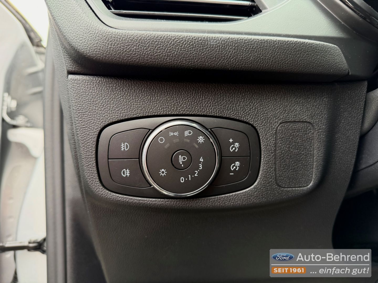 Ford Focus ST-Line X Automatik Panoramadach Kamera