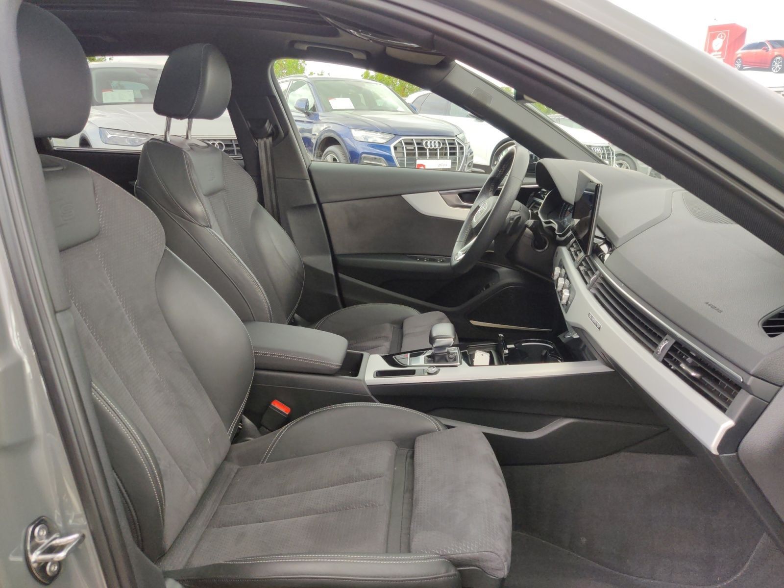 Audi A4 Avant 45 TFSI q. S-Tronic S-Line - Samsaru's Car Outlet