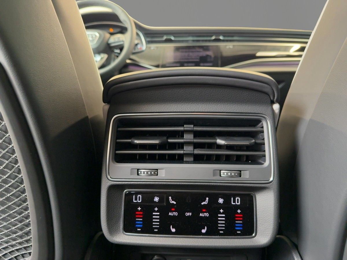 Audi RS Q8 performance Head-Up Standh. Pano Laser B&O