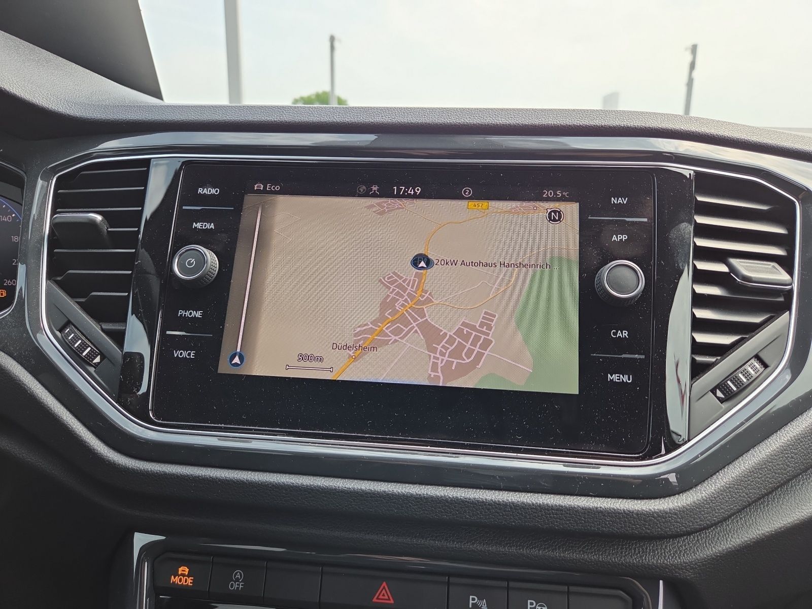 Volkswagen T-Roc 1.5 TSI DSG SPORT - Samsaru's Car Outlet