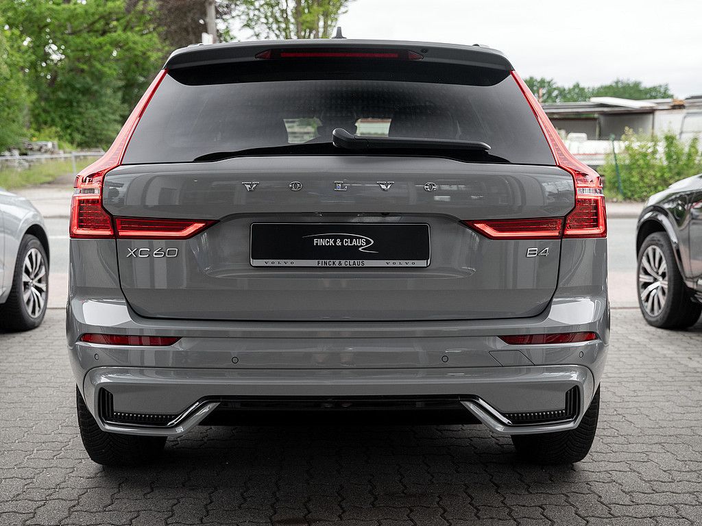 Volvo XC60 B4 Plus Dark LEDER H/K