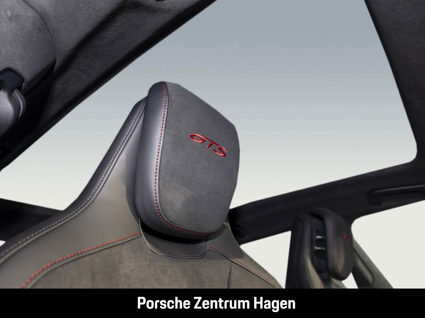 Porsche Taycan GTS HA-Lenkung Beifahrerdisplay Head-Up