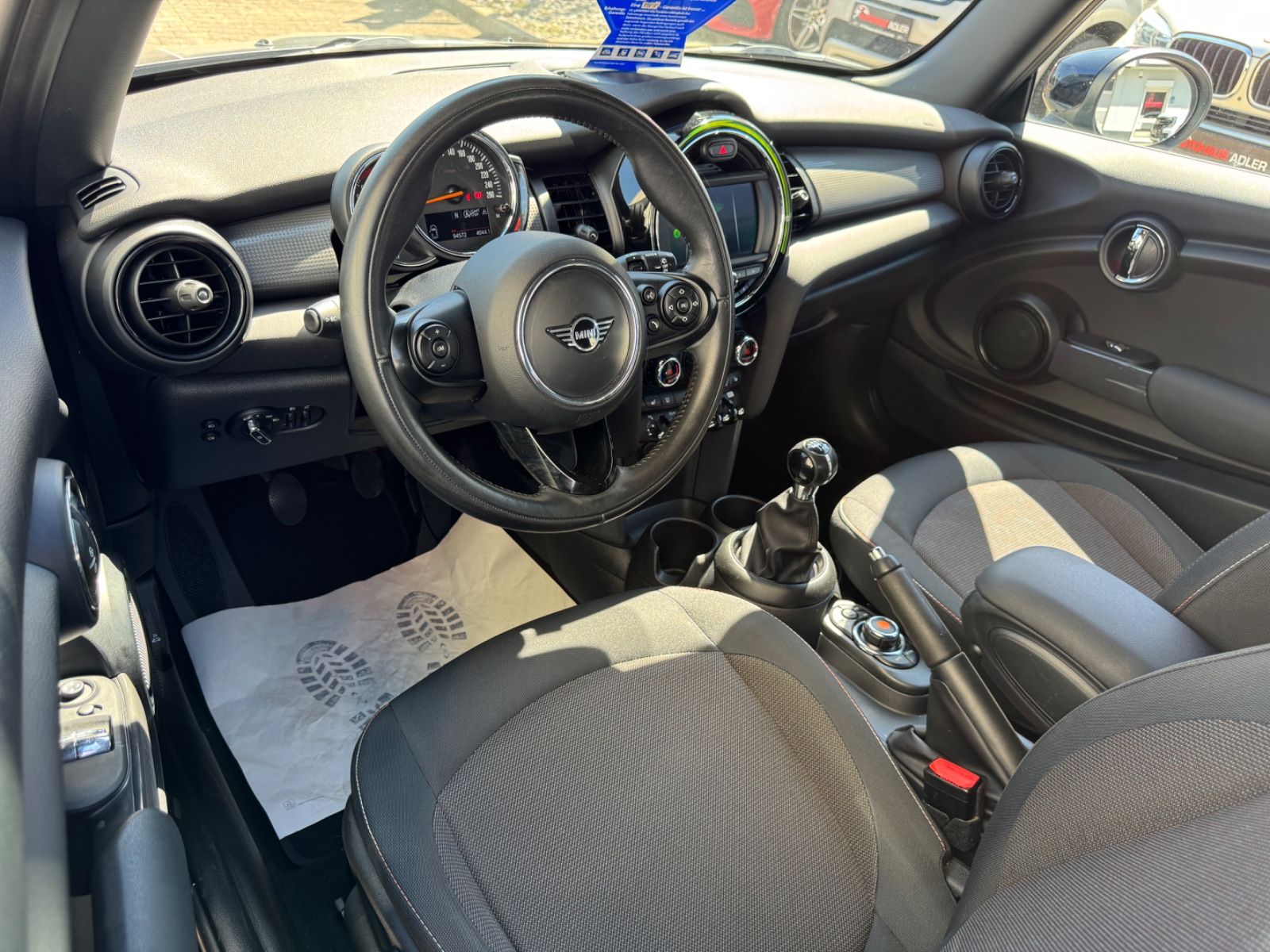 MINI COOPER 1.5 PEPPER - Samsaru's Car Outlet