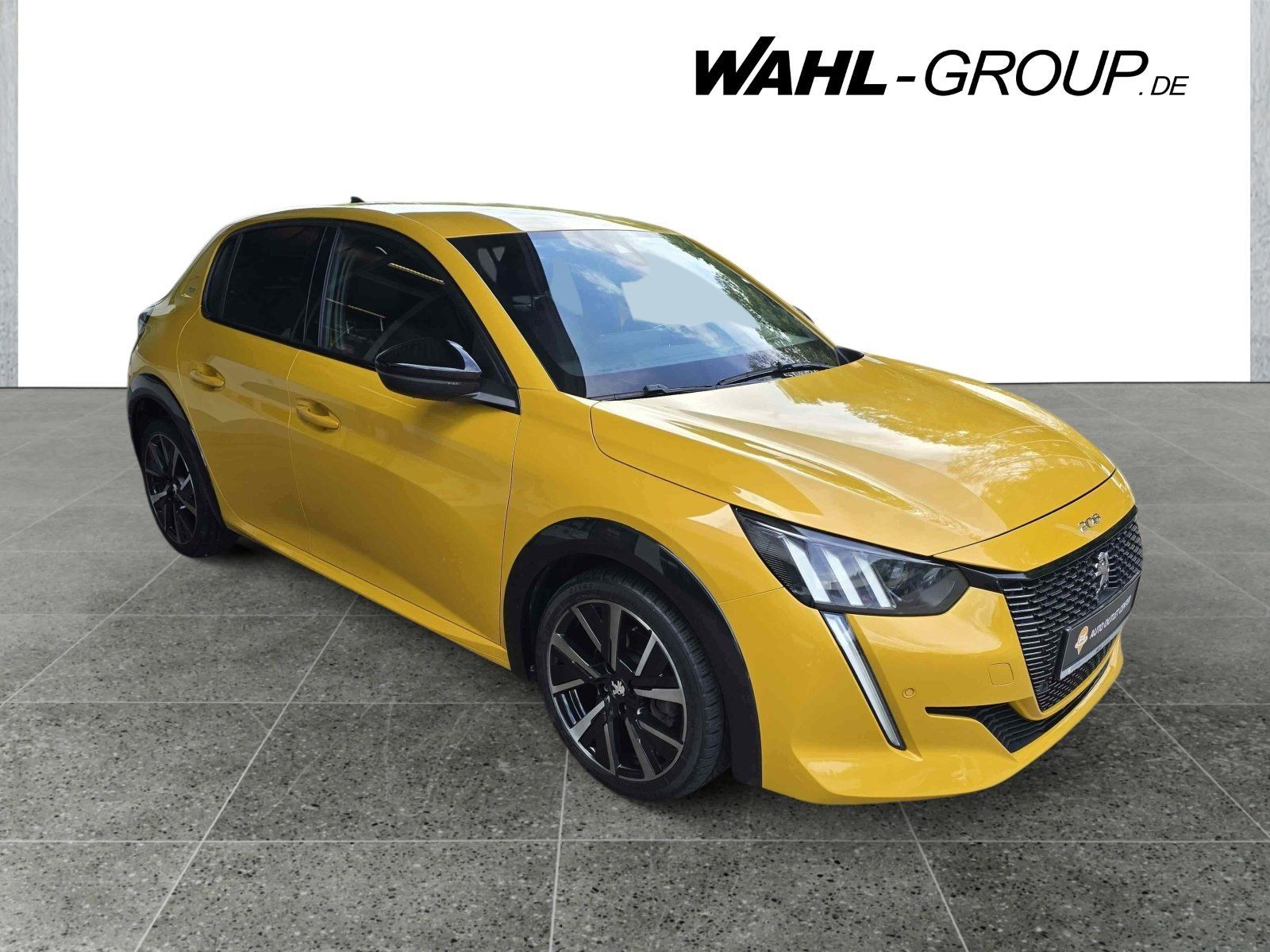 Peugeot 208 1.2 Pure Tech 100 GT - Samsaru's Car Outlet