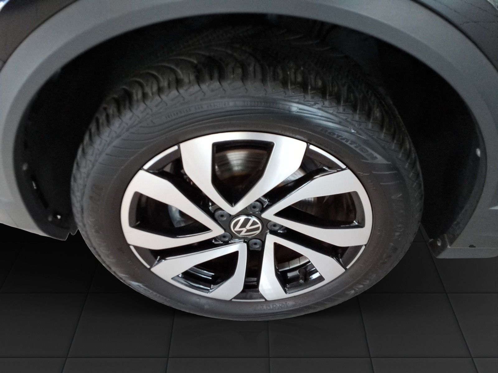 Volkswagen T-Roc Cabrio - Samsaru's Car Outlet