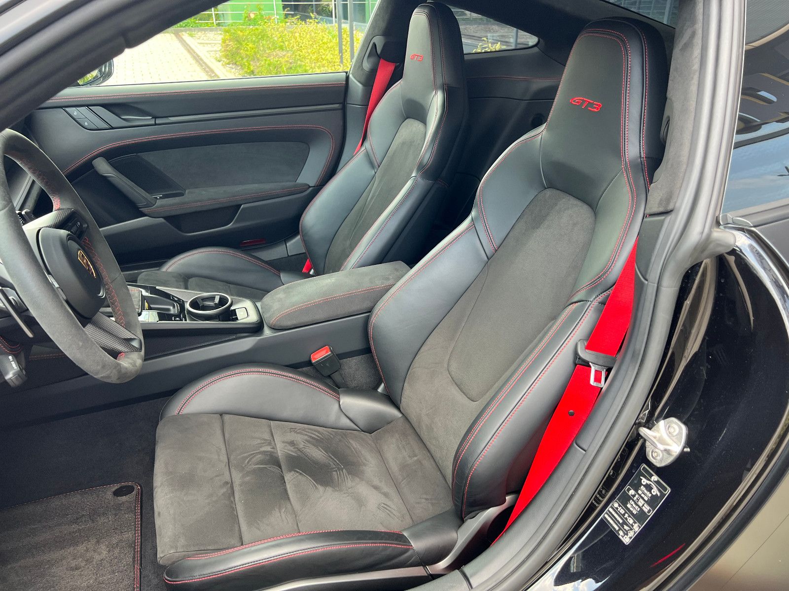 Porsche 911 GT3 - Samsaru's Car Outlet