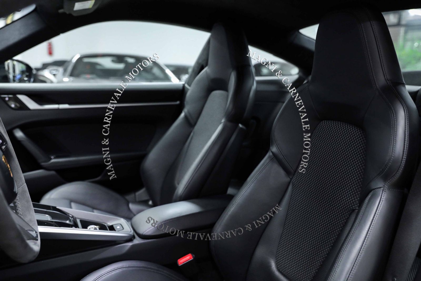 Porsche 992 Turbo S - Samsaru's Car Outlet